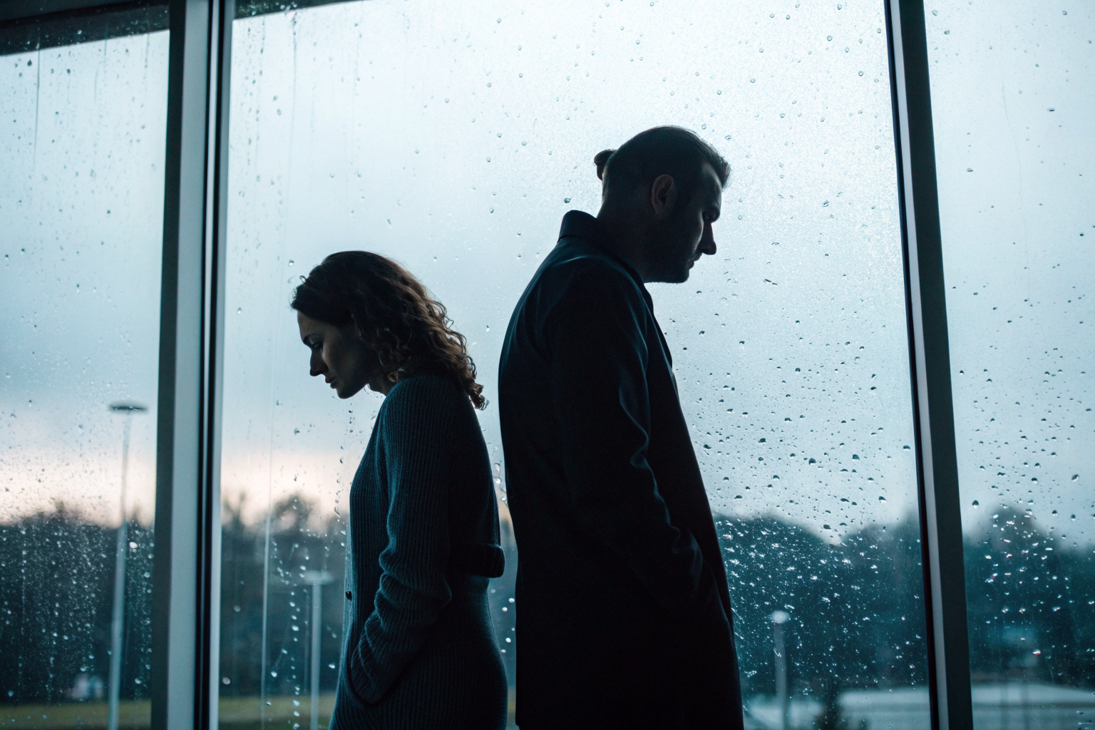 Stel dat rug aan rug staat: waarom verschil voelt als afwijzing in een relatie